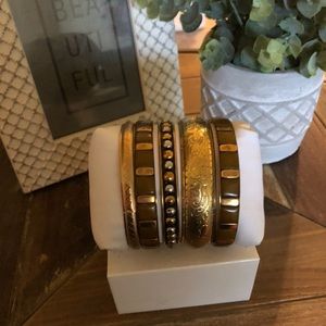 Set of 5 gold jeweled Bangles